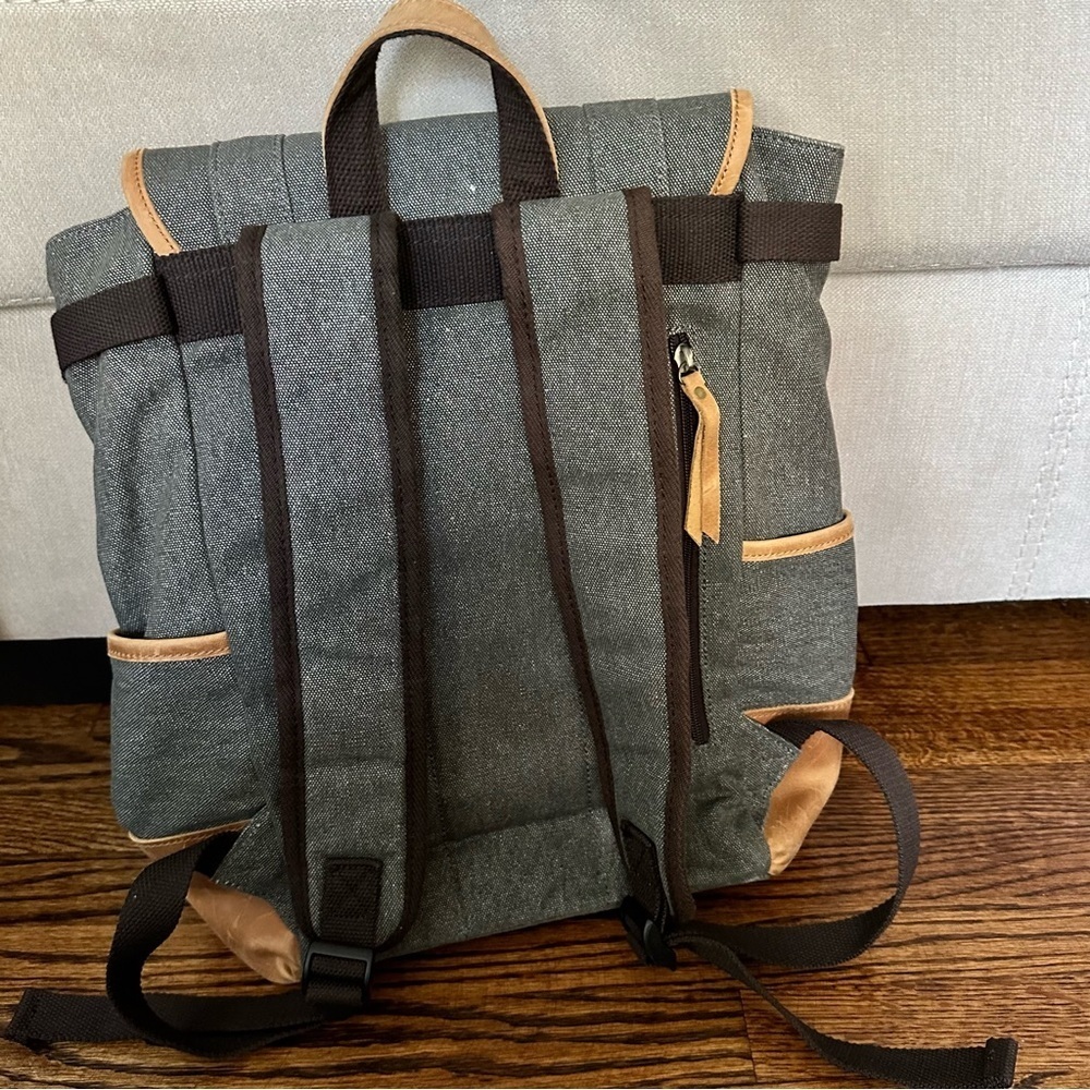 Yager backpack - Picture 2 of 10